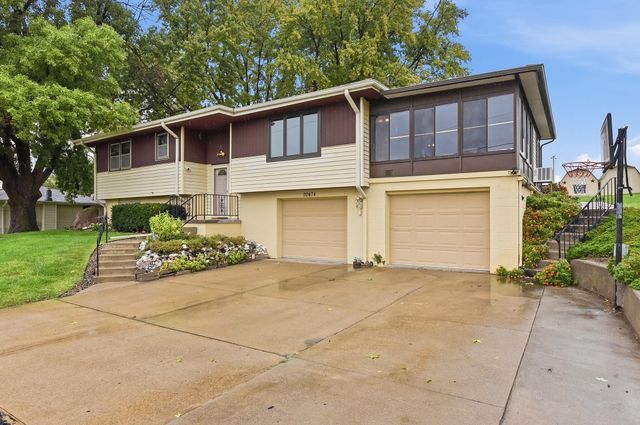 20474 CARDINAL Lane, Council Bluffs, IA 51503
