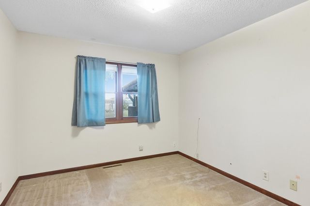 20474 CARDINAL Lane, Council Bluffs, IA 51503