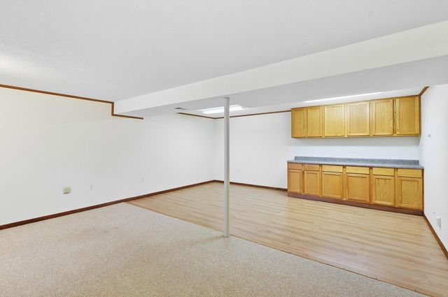 20474 CARDINAL Lane, Council Bluffs, IA 51503