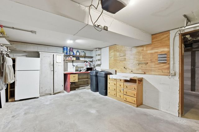 20474 CARDINAL Lane, Council Bluffs, IA 51503