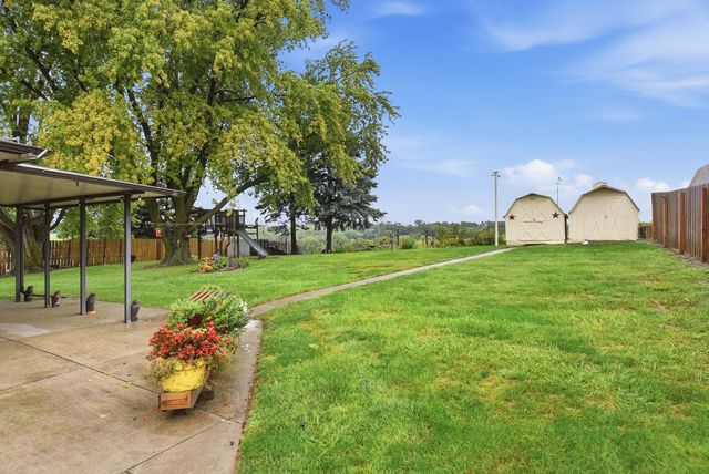 20474 CARDINAL Lane, Council Bluffs, IA 51503