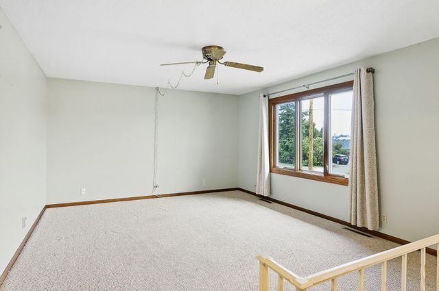 20474 CARDINAL Lane, Council Bluffs, IA 51503