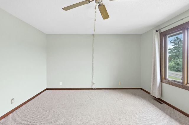 20474 CARDINAL Lane, Council Bluffs, IA 51503