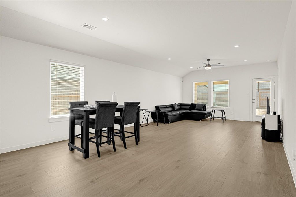 13102 Tuscany Creek, Arcola, TX 77545