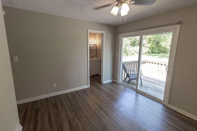 105 N GARTH AVE 22, Columbia, MO 65203