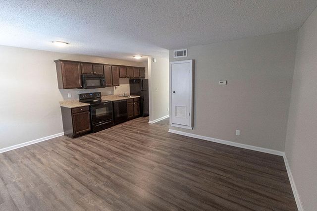 105 N GARTH AVE 22, Columbia, MO 65203