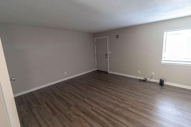 105 N GARTH AVE 22, Columbia, MO 65203