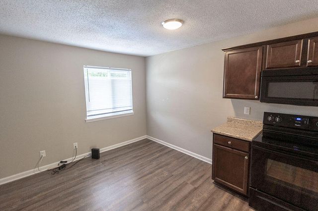 105 N GARTH AVE 22, Columbia, MO 65203