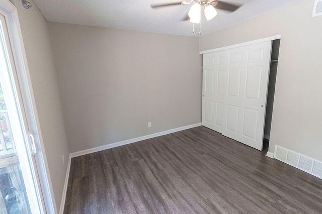 105 N GARTH AVE 22, Columbia, MO 65203