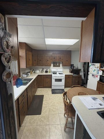 1101 N La Crosse Ave, Pueblo, CO 81001