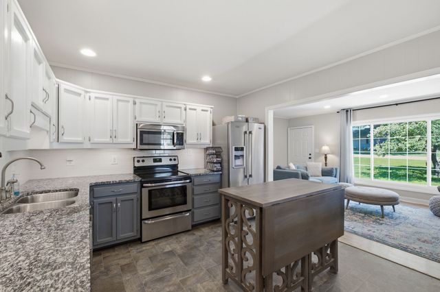 616 Hyde Park Ave, Gallatin, TN 37066