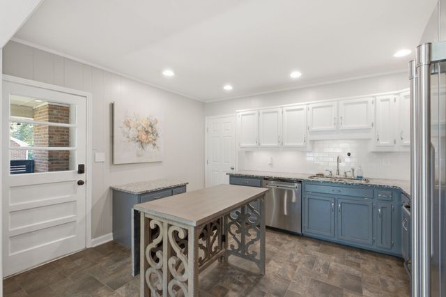 616 Hyde Park Ave, Gallatin, TN 37066