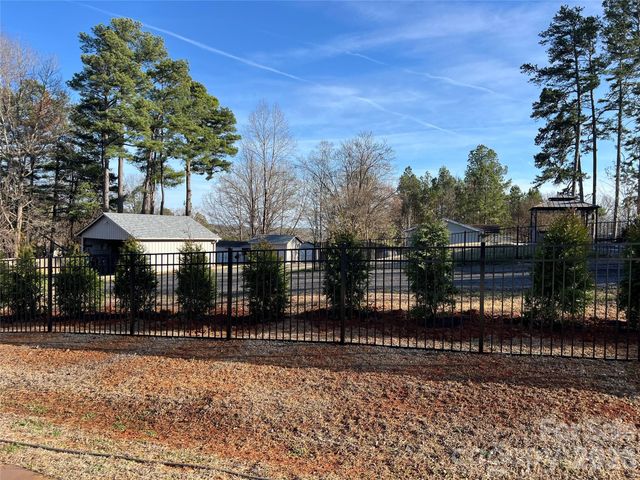 8690 Crestwood Drive, Mount Pleasant, NC 28124