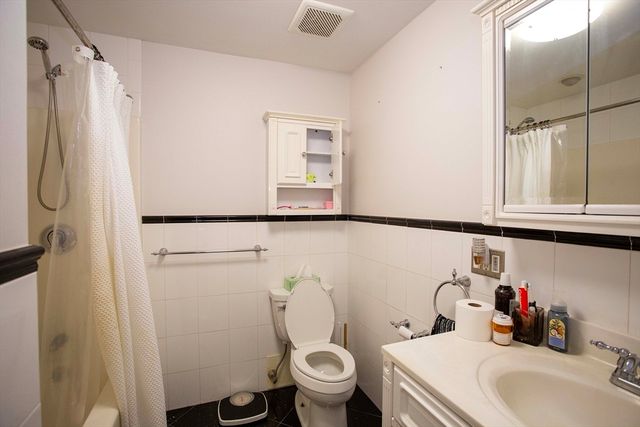1 Atkinson Dr 1, Saugus, MA 01906