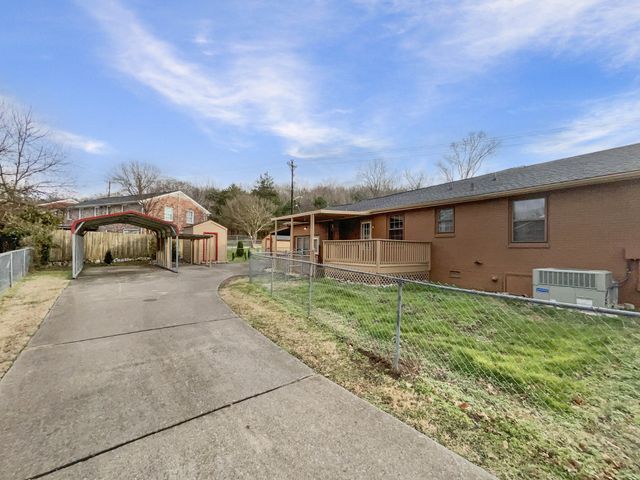 90 Tusculum Rd, Antioch, TN 37013