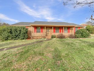 90 Tusculum Rd, Antioch, TN 37013