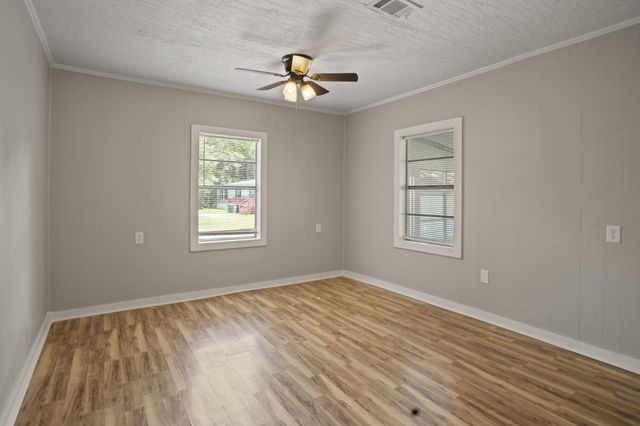 518 Eatonville Rd., Hattiesburg, MS 39401