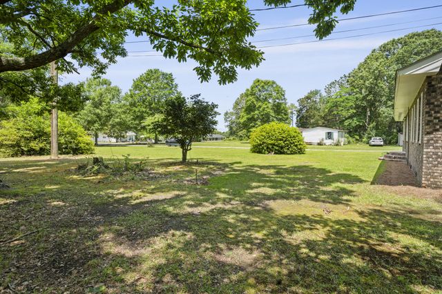518 Eatonville Rd., Hattiesburg, MS 39401