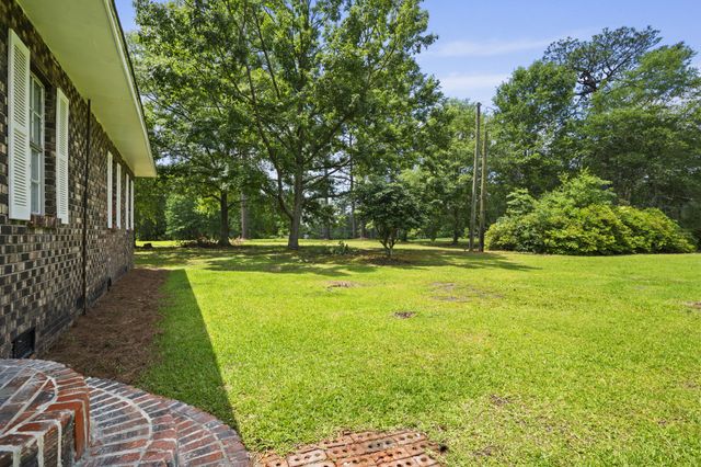 518 Eatonville Rd., Hattiesburg, MS 39401