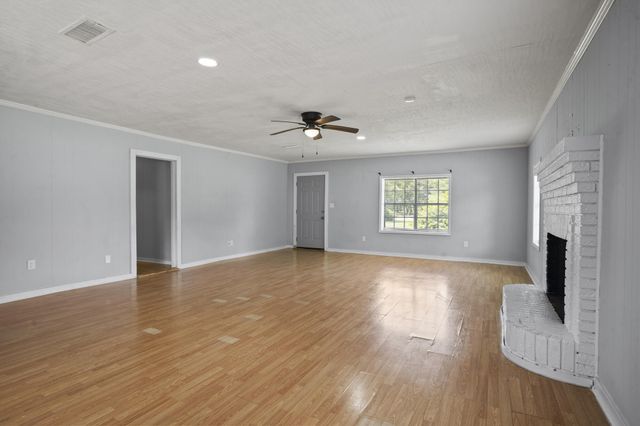 518 Eatonville Rd., Hattiesburg, MS 39401