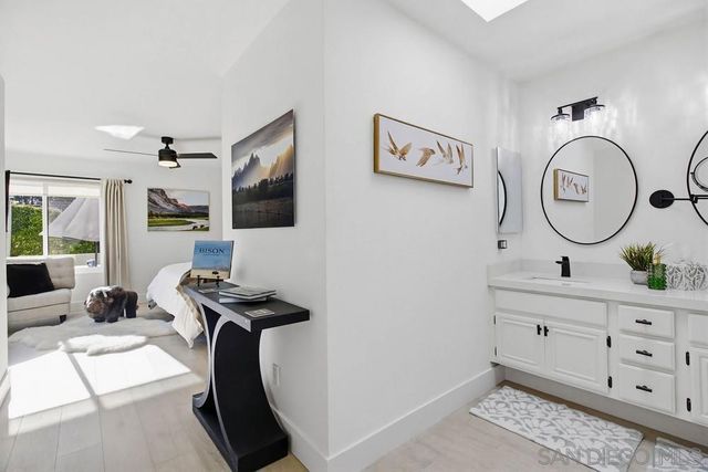 12795 Via Moura, San Diego, CA 92128