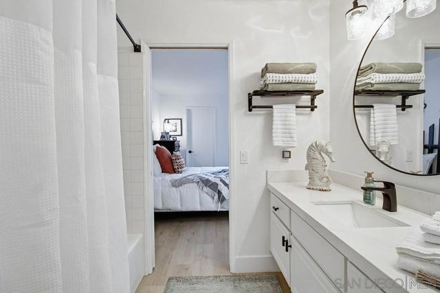 12795 Via Moura, San Diego, CA 92128