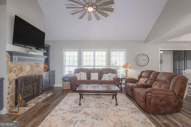 1985 Roscoe Road, Newnan, GA 30263