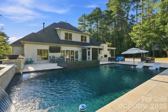 108 Dunn Ross Court, Mooresville, NC 28117