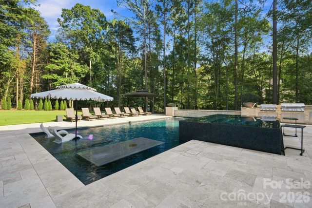 108 Dunn Ross Court, Mooresville, NC 28117
