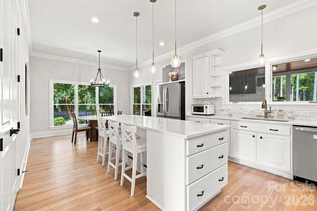 108 Dunn Ross Court, Mooresville, NC 28117