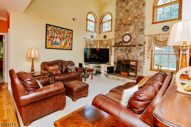 4 White Tail Ct, Hardyston Twp., NJ 07460