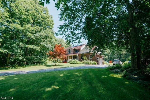 4 White Tail Ct, Hardyston Twp., NJ 07460