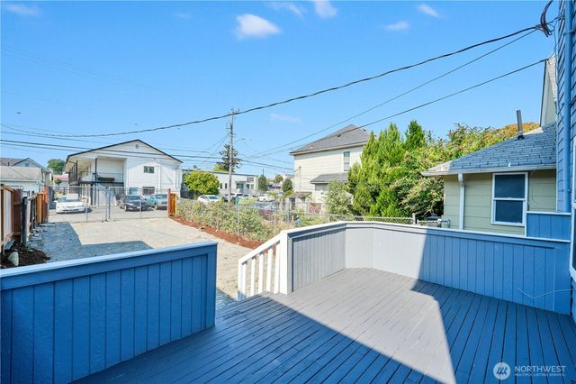1408 S J St, Tacoma, WA 98405