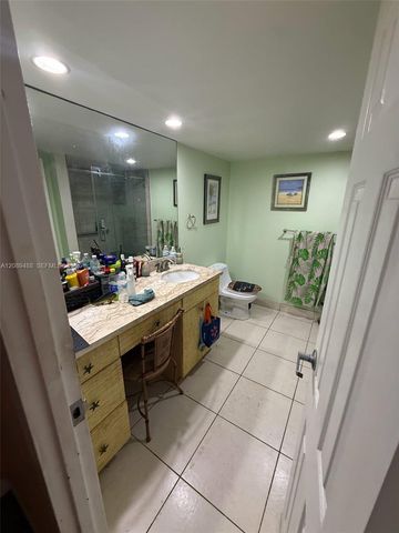 800 Parkview Drive 309, Hallandale Beach, FL 33009