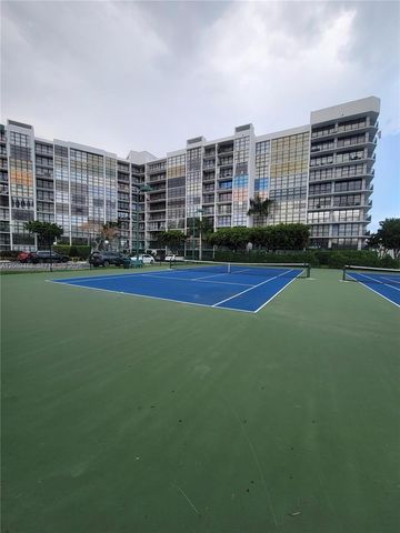 800 Parkview Drive 309, Hallandale Beach, FL 33009
