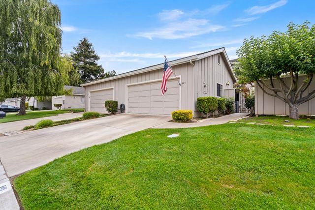 845 Helen Drive, Hollister, CA 95023
