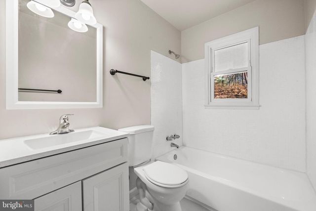 13411 KERRYDALE RD, Woodbridge, VA 22193