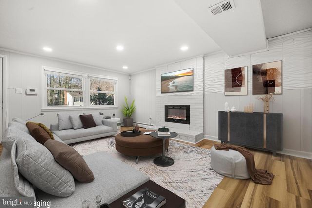 13411 KERRYDALE RD, Woodbridge, VA 22193