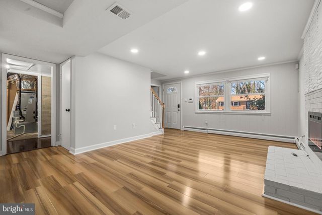 13411 KERRYDALE RD, Woodbridge, VA 22193