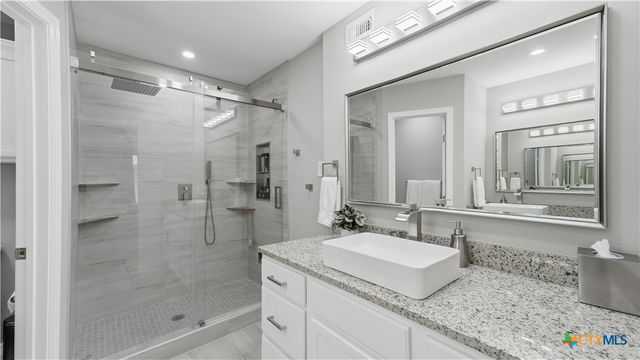 429 Laguna Vista, Seguin, TX 78155