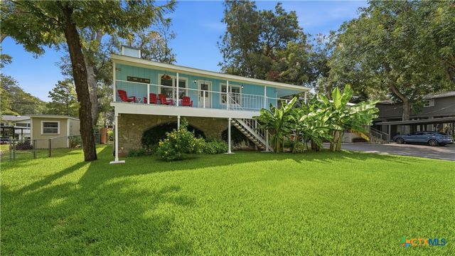 429 Laguna Vista, Seguin, TX 78155