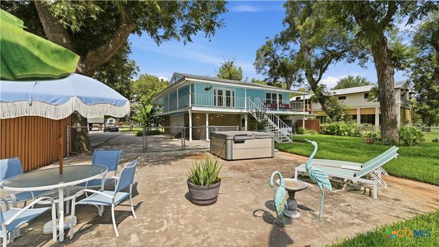 429 Laguna Vista, Seguin, TX 78155
