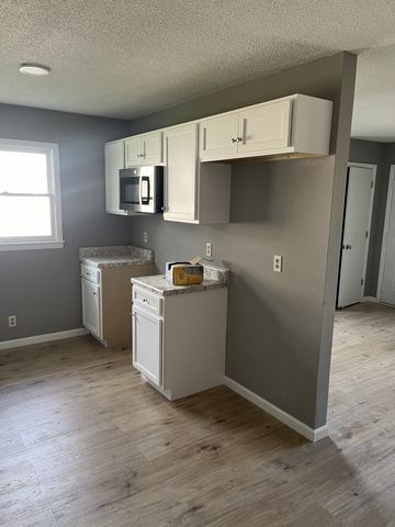 120 Church St, Shelbyville, TN 37160