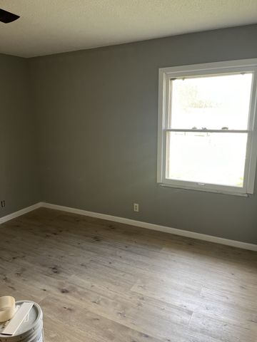 120 Church St, Shelbyville, TN 37160