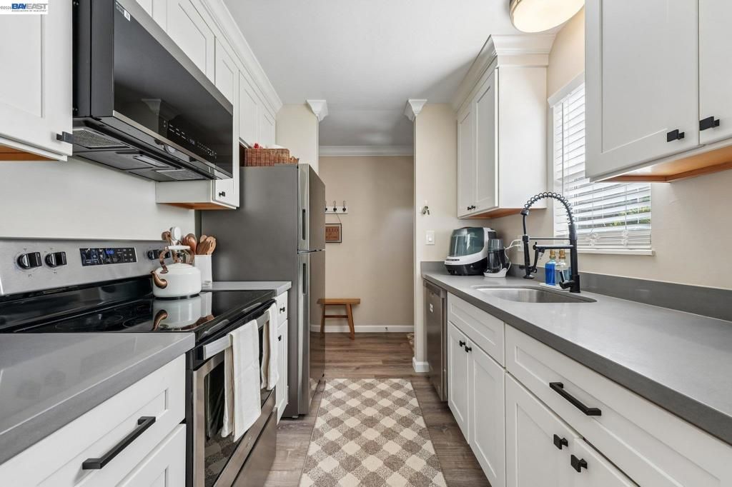 Image 14 of property listing at 651 Moraga Road #5, Moraga, CA 94556