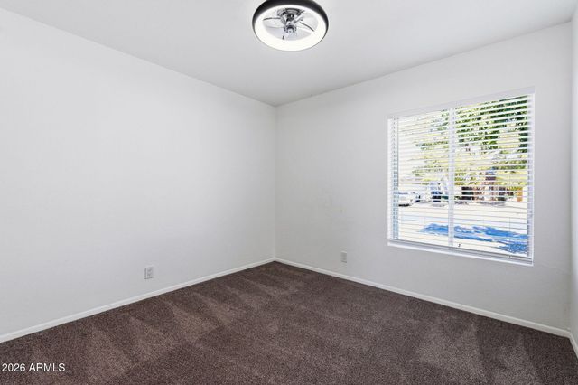 523 W PAMPA Avenue, Mesa, AZ 85210