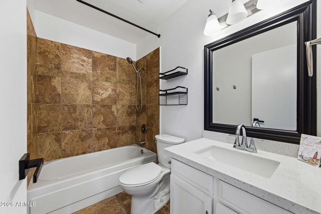 523 W PAMPA Avenue, Mesa, AZ 85210