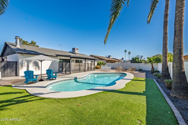 523 W PAMPA Avenue, Mesa, AZ 85210