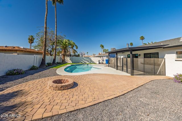 523 W PAMPA Avenue, Mesa, AZ 85210