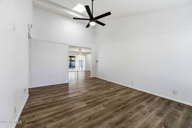 523 W PAMPA Avenue, Mesa, AZ 85210